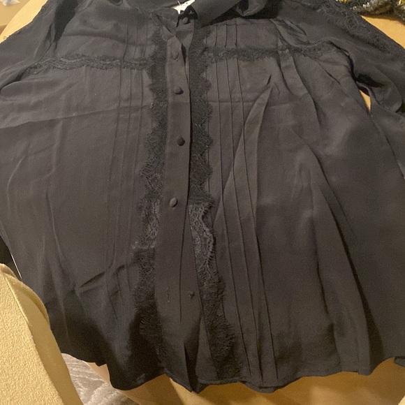Sezane black lace silk shirt - Picture 11 of 11